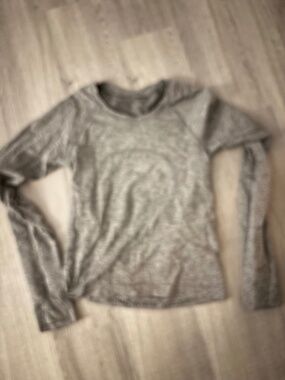 Lululemon swiftly tech long sleeve shirt
